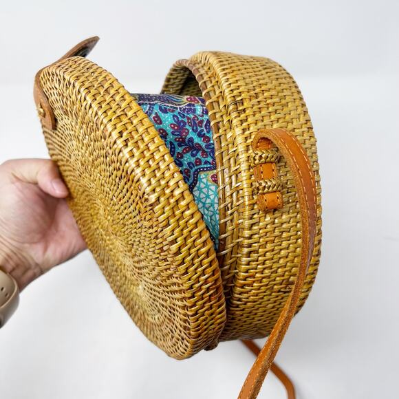 Mavis Round Rattan Crossbody Bag Boho Brown Tan Faux Leather Strap Summer Snap - Picture 10 of 15